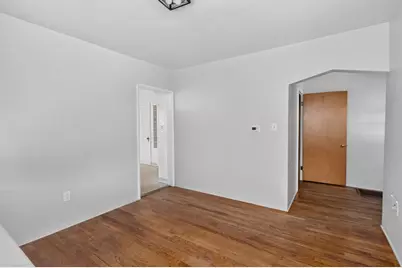 909 S Pleasant Avenue, Lodi, CA 95240 - Photo 9