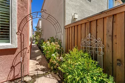 2742 Via Villaggio, Sacramento, CA 95864 - Photo 45