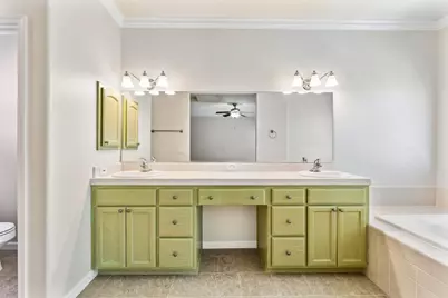 2742 Via Villaggio, Sacramento, CA 95864 - Photo 23