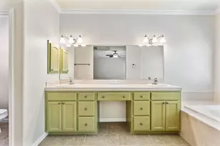 2742 Via Villaggio, Sacramento, CA 95864 - Photo 23