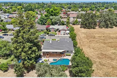 9762 Parktree Way, Elk Grove, CA 95624 - Photo 43