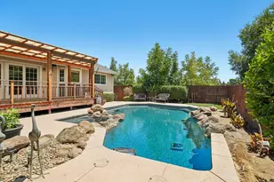 9762 Parktree Way, Elk Grove, CA 95624 - Photo 33