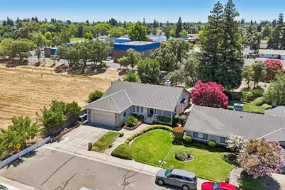 9762 Parktree Way, Elk Grove, CA 95624 - Photo 35