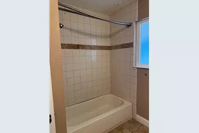 309 Portola Way, Tracy, CA 95376 - Photo 9
