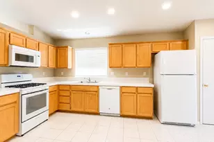 570 Pombo Square, Tracy, CA 95376 - Photo 3