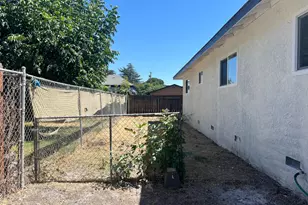 2334 S Sacramento St, Stockton, CA 95206 - Photo 25