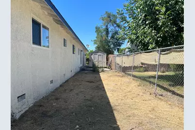 2334 S Sacramento Street, Stockton, CA 95206 - Photo 29