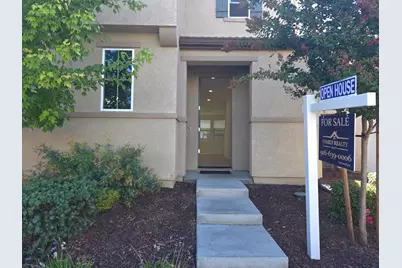 9951 Del Surft, Elk Grove, CA 95757 - Photo 3
