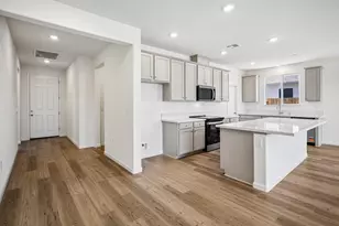 2604 Redtail Hawk Rd, Modesto, CA 95357 - Photo 9