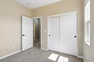 8492 Crystal Walk Cir, Elk Grove, CA 95758 - Photo 31
