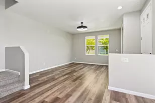 8492 Crystal Walk Cir, Elk Grove, CA 95758 - Photo 5