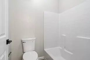 8492 Crystal Walk Cir, Elk Grove, CA 95758 - Photo 35