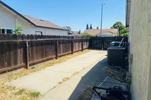 1161 Bud Pl, Manteca, CA 95336 - Photo 25
