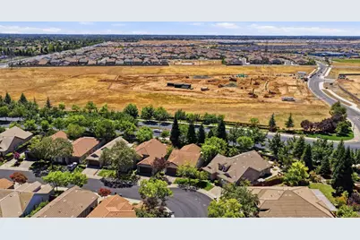 2064 Benton Loop, Roseville, CA 95747 - Photo 39