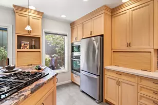8827 Bluff Ln, Fair Oaks, CA 95628 - Photo 5