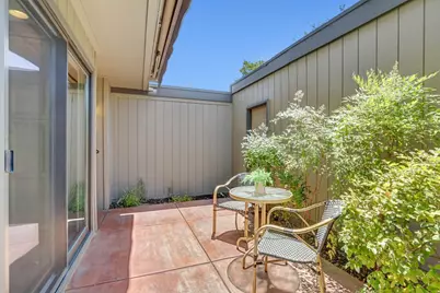 8827 Bluff Lane, Fair Oaks, CA 95628 - Photo 3