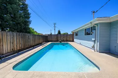 1240 Linn Court, Turlock, CA 95380 - Photo 29