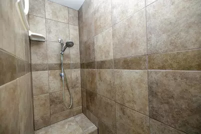 1240 Linn Court, Turlock, CA 95380 - Photo 19
