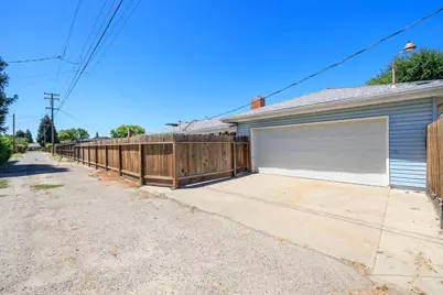 1240 Linn Court, Turlock, CA 95380 - Photo 37