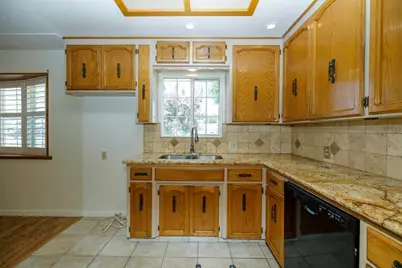 1240 Linn Court, Turlock, CA 95380 - Photo 47