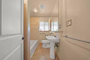 3613 Woodcrest Rd, Sacramento, CA 95821 - Photo 27