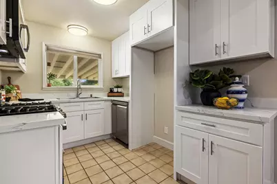 6 W McKenzie Avenue, Stockton, CA 95204 - Photo 23