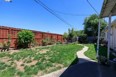 1652 E Regal Street, Stockton, CA 95205 - Photo 27