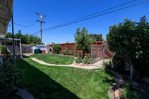 1652 E Regal St, Stockton, CA 95205 - Photo 31