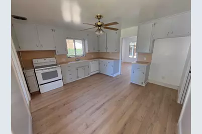 1617 Ashwood Drive, Modesto, CA 95350 - Photo 7