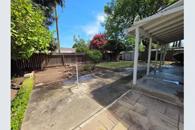 1617 Ashwood Drive, Modesto, CA 95350 - Photo 27