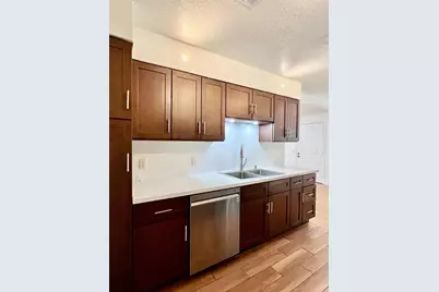 7919 43rd Avenue, Sacramento, CA 95824 - Photo 5