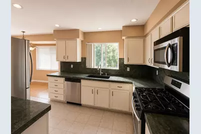 405 Agate Court, Antioch, CA 94509 - Photo 5