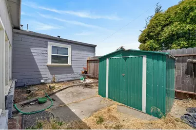 2080 Middlefield Avenue, Stockton, CA 95204 - Photo 25