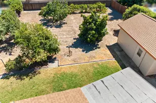 2121 Yosemite Ave, Escalon, CA 95320 - Photo 31
