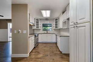 3216 Coventry Way, Modesto, CA 95350 - Photo 13
