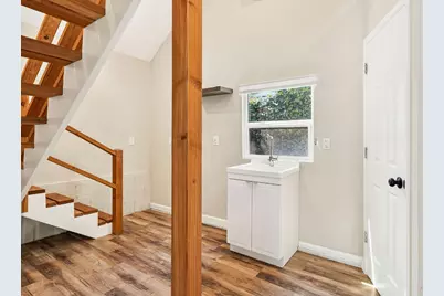 1570 11th Avenue, Sacramento, CA 95818 - Photo 57