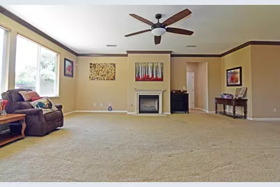 2000 Thomas Taylor Drive, Hughson, CA 95326 - Photo 9