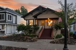 2710 D St, Sacramento, CA 95816 - Photo 1