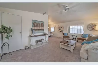 Danielle Way, Folsom, CA 95630 - Photo 3