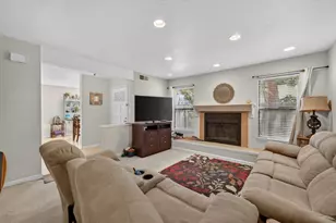 1515 Hood Rd, Sacramento, CA 95825 - Photo 3