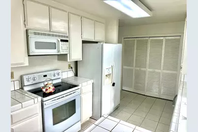 2641 Meadow Lake Drive, Stockton, CA 95207 - Photo 59