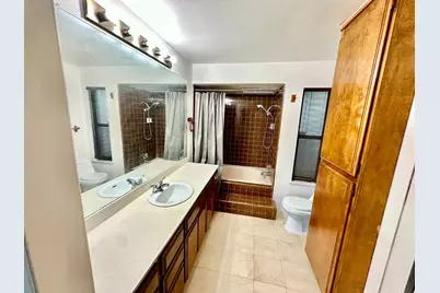 2641 Meadow Lake Drive, Stockton, CA 95207 - Photo 45