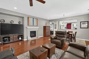 9884 Bluefin Way, Elk Grove, CA 95757 - Photo 5