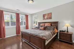 9884 Bluefin Way, Elk Grove, CA 95757 - Photo 11