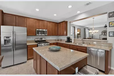 9884 Bluefin Way, Elk Grove, CA 95757 - Photo 9