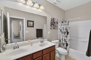 9884 Bluefin Way, Elk Grove, CA 95757 - Photo 17