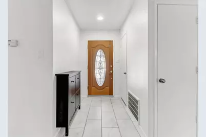 8046 Grandstaff Drive, Sacramento, CA 95823 - Photo 3