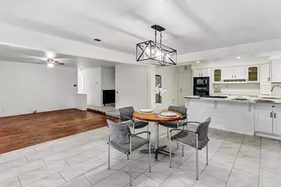 8046 Grandstaff Drive, Sacramento, CA 95823 - Photo 13