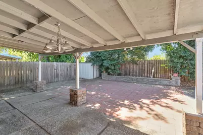 8046 Grandstaff Drive, Sacramento, CA 95823 - Photo 35