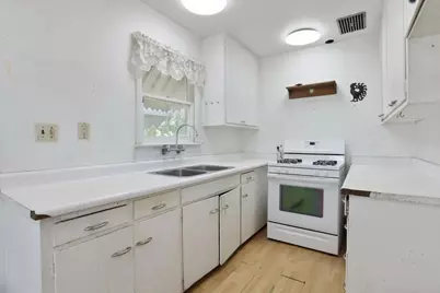 660 E North Street, Manteca, CA 95336 - Photo 15